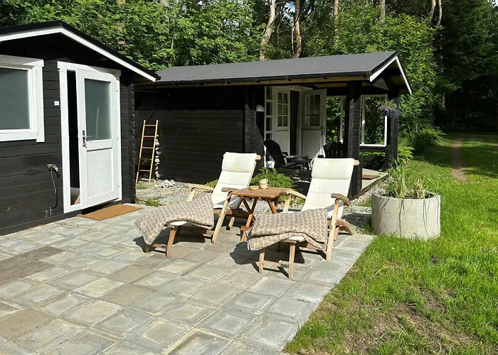 Log Between North Sea And Stadil Fjord Tatil Evi *