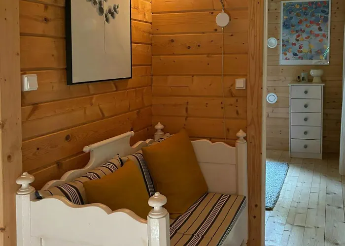 Log Between North Sea And Stadil Fjord Tatil Evi